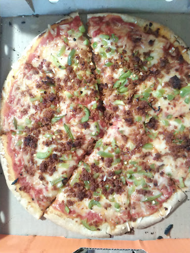 Photo of Pizza Pizza - 29 Whitewood Ave W, Temiskaming Shores, ON P0J 1P0